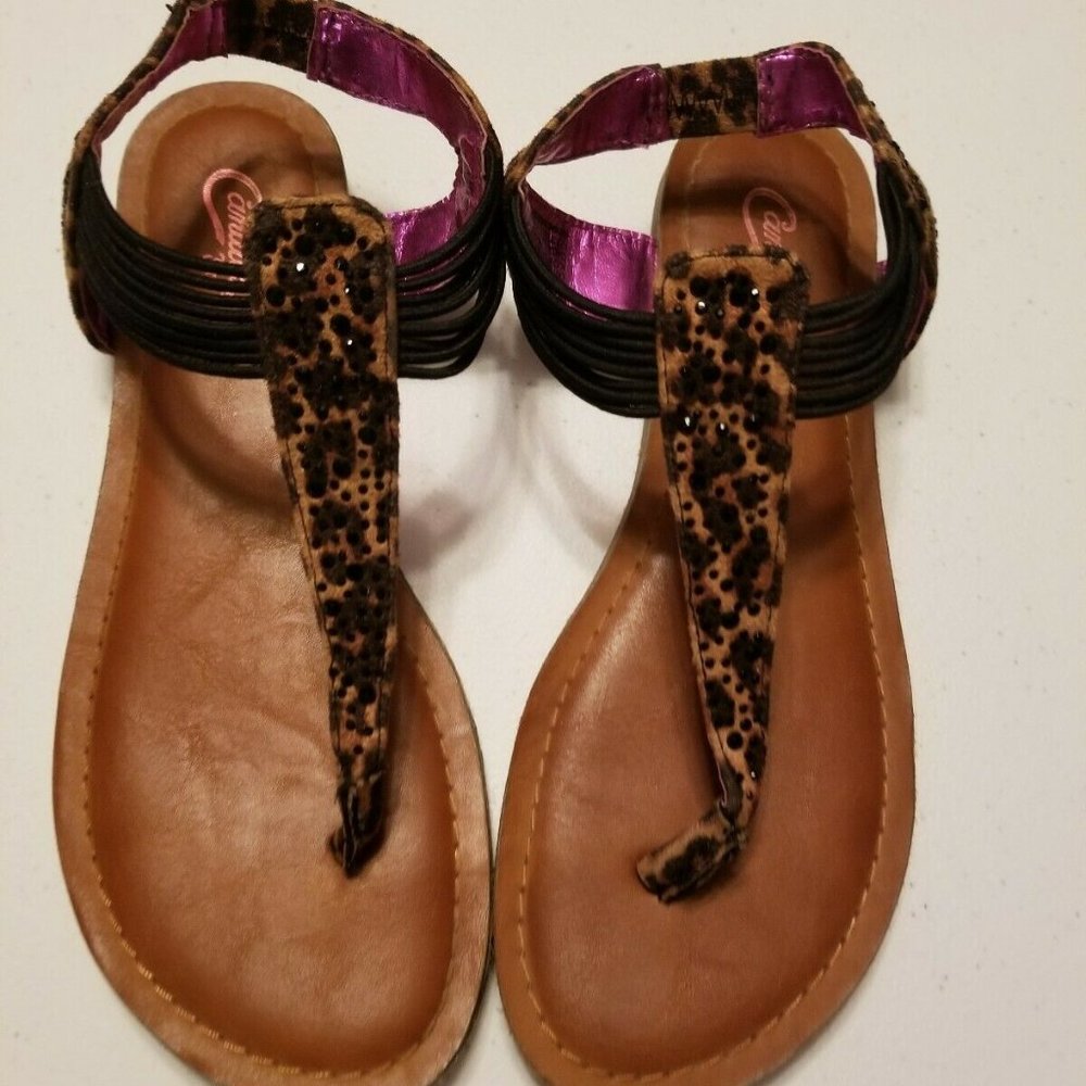 Candies Sz 4 Animal Print Flats Excellent Shape